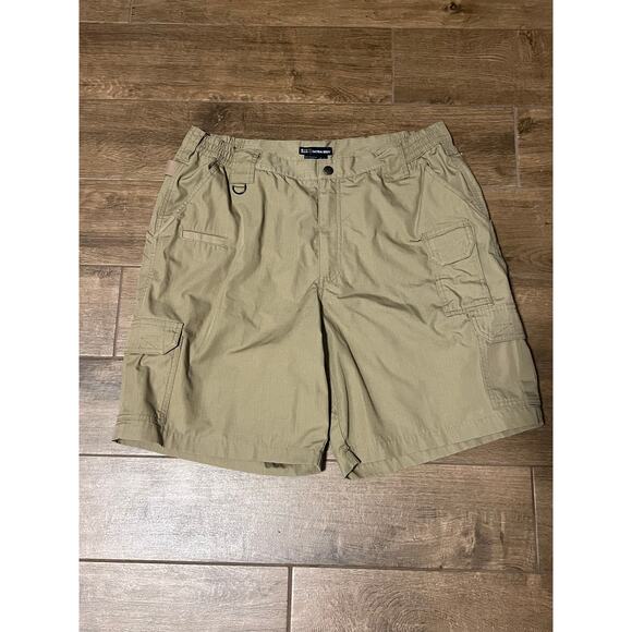 5.11 Tactical Series Men's Flat Front Khaki Tan Cargo Shorts Size 38 - Picture 1 of 3